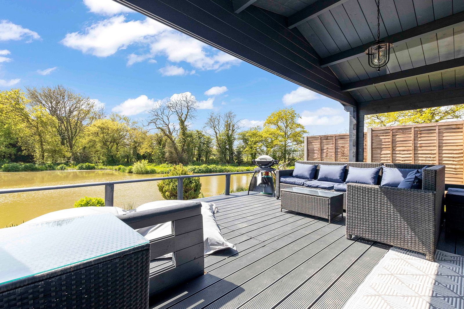 Luxury Lakeside Stays near Chichester